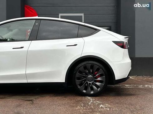 Tesla Model Y 2022 - фото 7