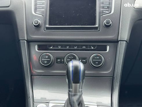 Volkswagen e-Golf 2016 черный - фото 17