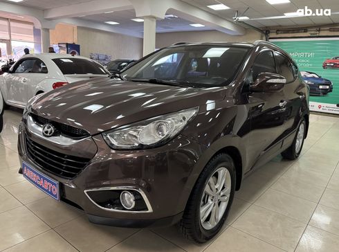 Hyundai ix35 2011 коричневый - фото 6