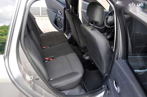 Renault Clio 2011 - фото 21