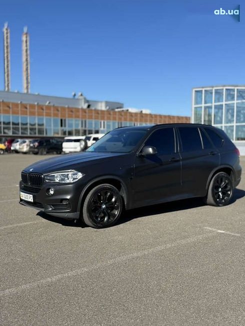 BMW X5 2016 - фото 16