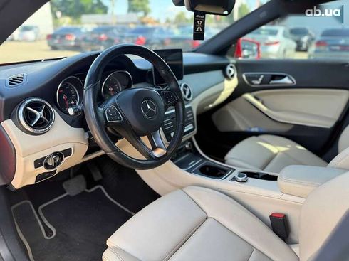 Mercedes-Benz CLA-Класс 2018 - фото 18