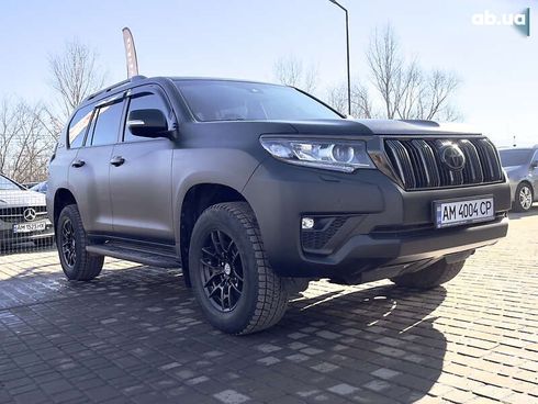 Toyota Land Cruiser Prado 2022 - фото 5