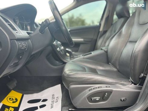 Volvo XC60 2016 - фото 11