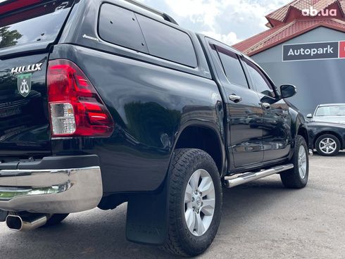 Toyota Hilux 2015 черный - фото 13