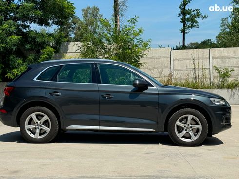 Audi Q5 2018 черный - фото 5