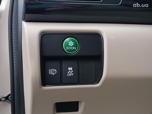 Honda Accord 2013 бежевый - фото 23