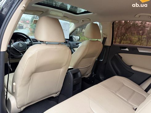 Volkswagen Jetta 2017 черный - фото 17