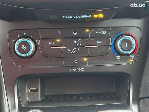 Ford Focus 2015 - фото 23
