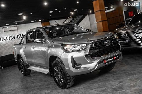 Toyota Hilux 2022 - фото 4
