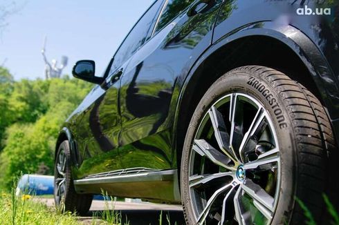 BMW X5 2022 - фото 17