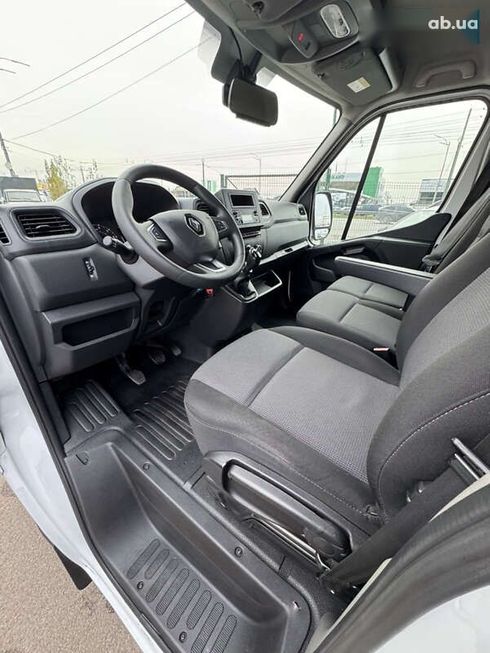 Renault Master 2020 - фото 16