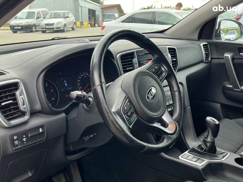 Kia Sportage 2016 белый - фото 45