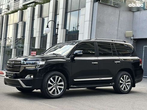 Toyota Land Cruiser 2017 - фото 16
