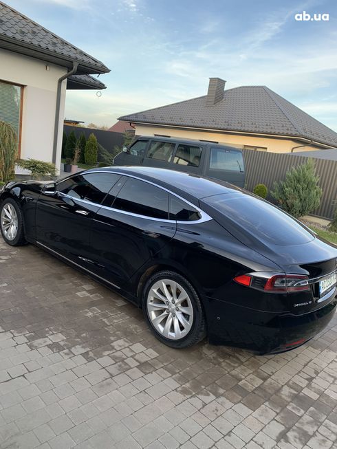 Tesla Model S 2017 черный - фото 4