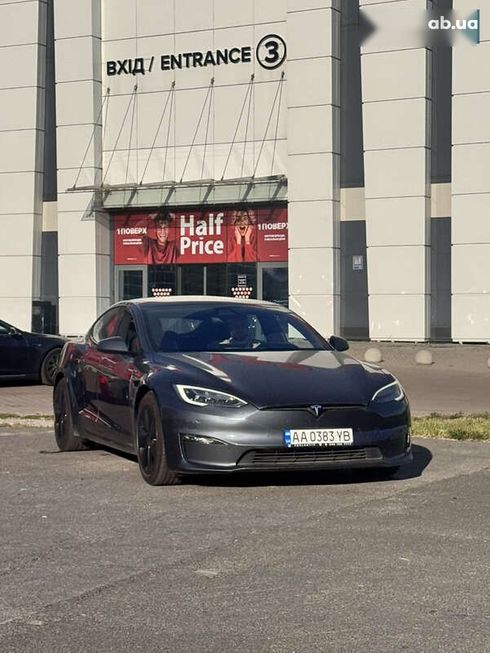 Tesla Model S 2021 - фото 13