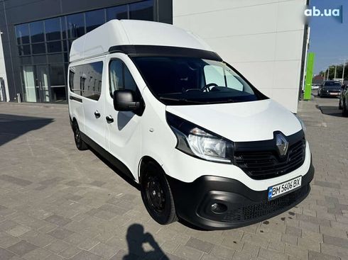 Renault Trafic 2016 - фото 14
