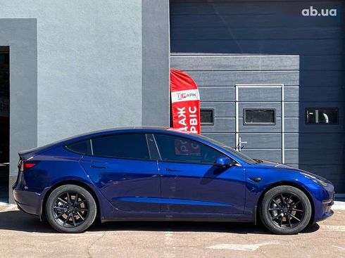 Tesla Model 3 2023 - фото 11