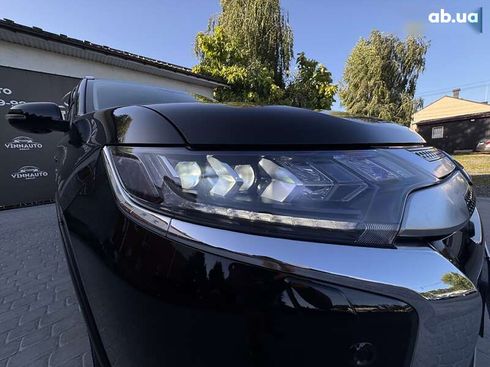 Mitsubishi Outlander 2021 - фото 26