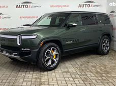 Продаж вживаних Rivian R1S 2023 року у Львові - купити на Автобазарі