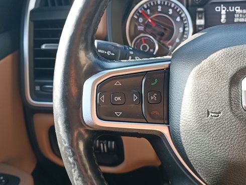 Dodge Ram 2018 белый - фото 35