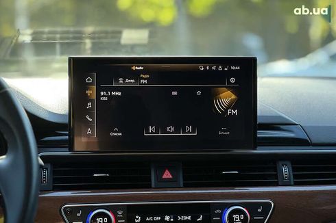 Audi A4 2021 - фото 25