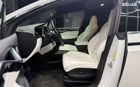 Tesla Model X 2017 - фото 12