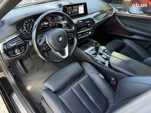BMW 5 серия 2017 - фото 2