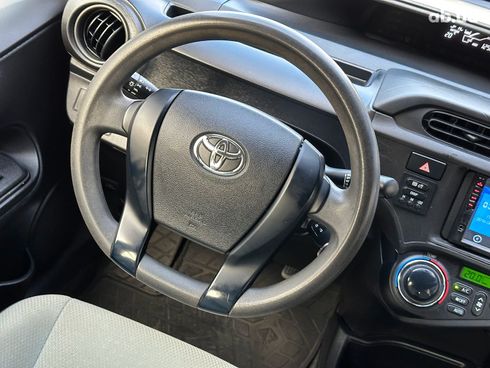 Toyota Aqua 2015 белый - фото 18
