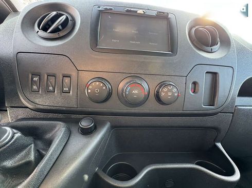 Renault Master 2018 - фото 18