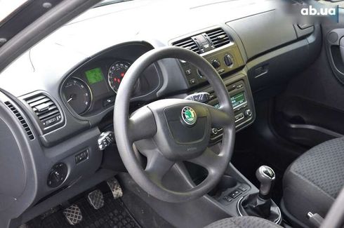 Skoda Fabia 2012 - фото 15