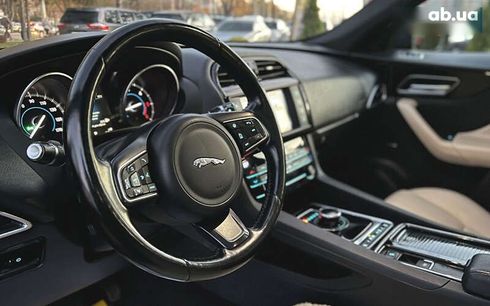 Jaguar F-Pace 2017 - фото 19