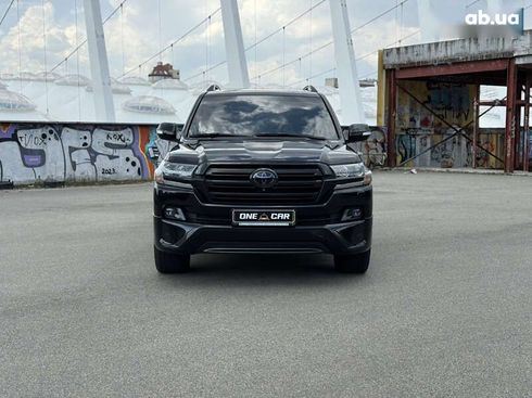 Toyota Land Cruiser 2017 - фото 10