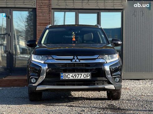 Mitsubishi Outlander 2019 - фото 2