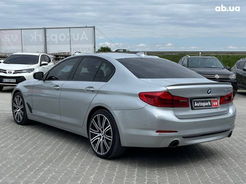 BMW 5 серия 2019 серый - фото 23