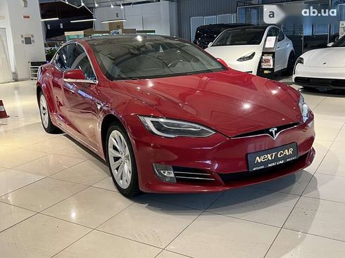 Tesla Model S 2016 - фото 14