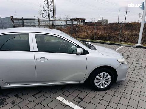 Toyota Corolla 2012 - фото 5