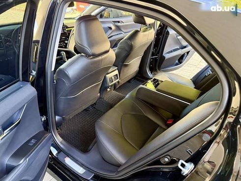 Toyota Camry 2022 - фото 24