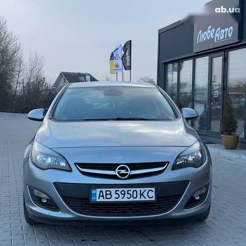 Opel Astra 2015 - фото 4