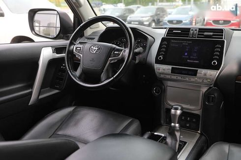 Toyota Land Cruiser Prado 2021 - фото 9