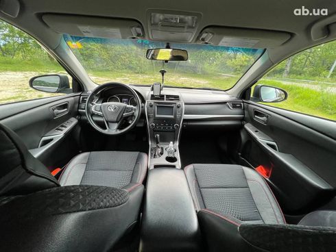 Toyota Camry 2015 черный - фото 5