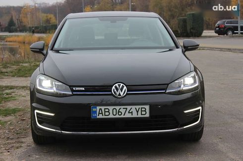 Volkswagen e-Golf 2020 - фото 4