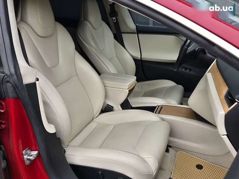 Tesla Model S 2019 - фото 11