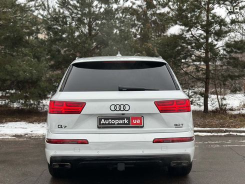 Audi Q7 2017 белый - фото 28