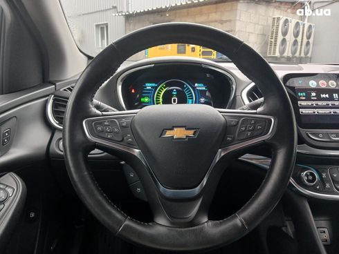 Chevrolet Volt 2017 белый - фото 14