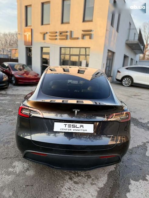 Tesla Model Y 2024 - фото 19