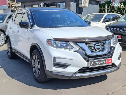 Nissan Rogue 2017 белый - фото 13