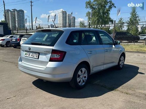 Skoda Fabia 2016 - фото 5
