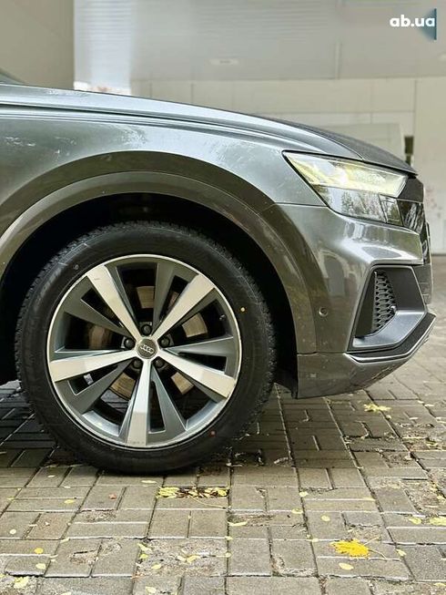 Audi Q8 2019 - фото 12