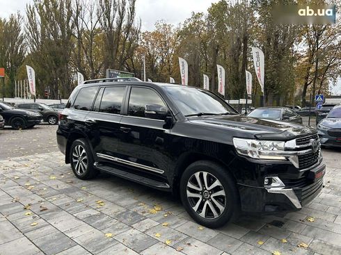 Toyota Land Cruiser 2016 - фото 12